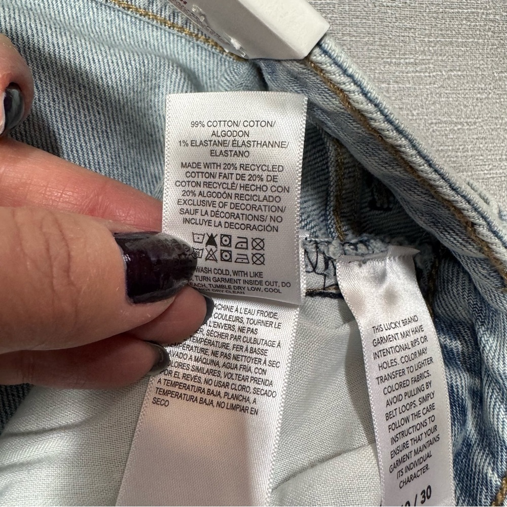NWT New LUCKY BRAND Mini Denim Skirt With Embroidered Detail Size 10 - Picture 10 of 12